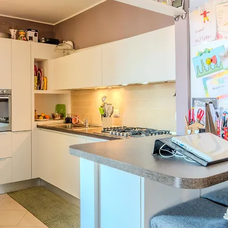 Di Lalla By Interhome Apartamento Lierna