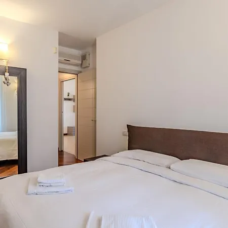 Apartamento Di Lalla By Interhome *