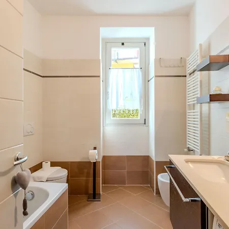 Di Lalla By Interhome Apartamento